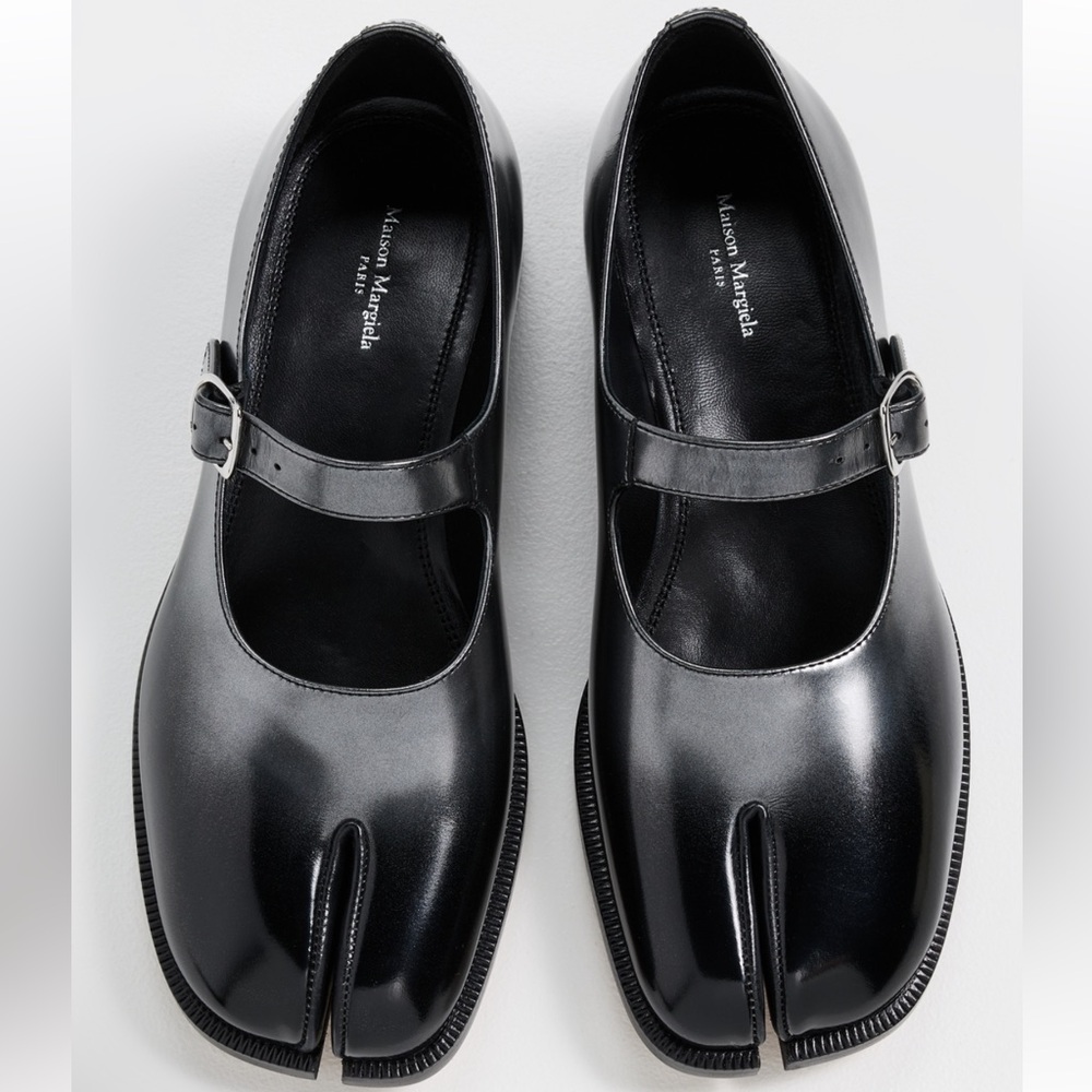 NEW Maison Margiela Mary Jane Tabi Leather Flats Silver Black Size 36 NIB - Picture 1 of 16